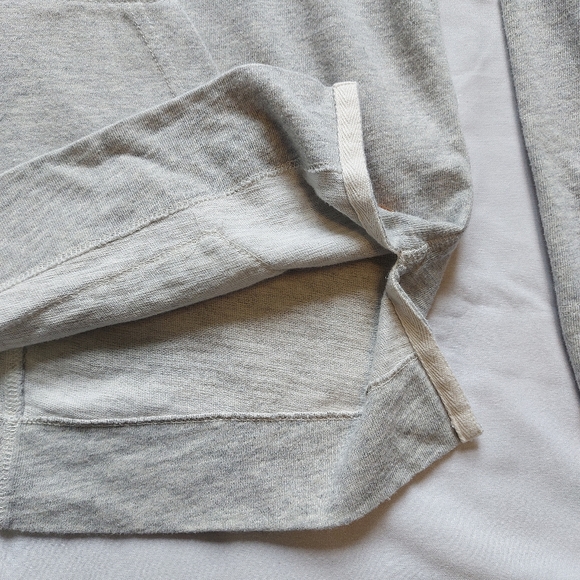 Roots hooded gray lightweight shirt with pocket, XS - Picture 3 of 6